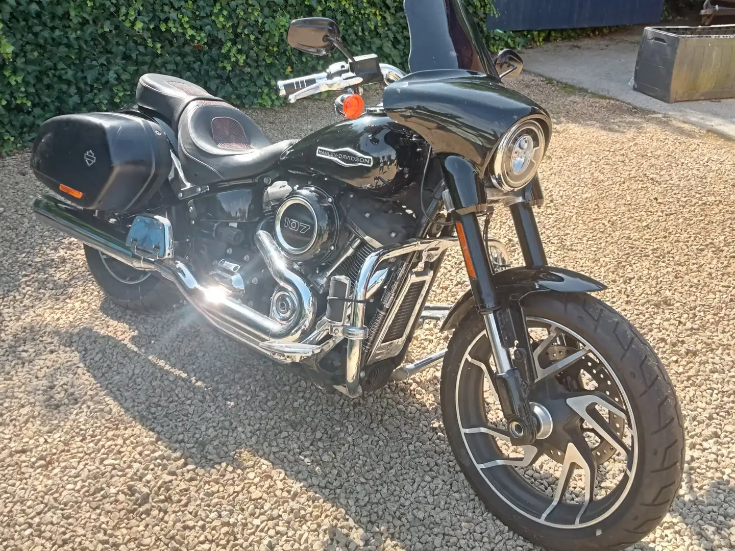Harley-Davidson Sport Glide Noir - 2