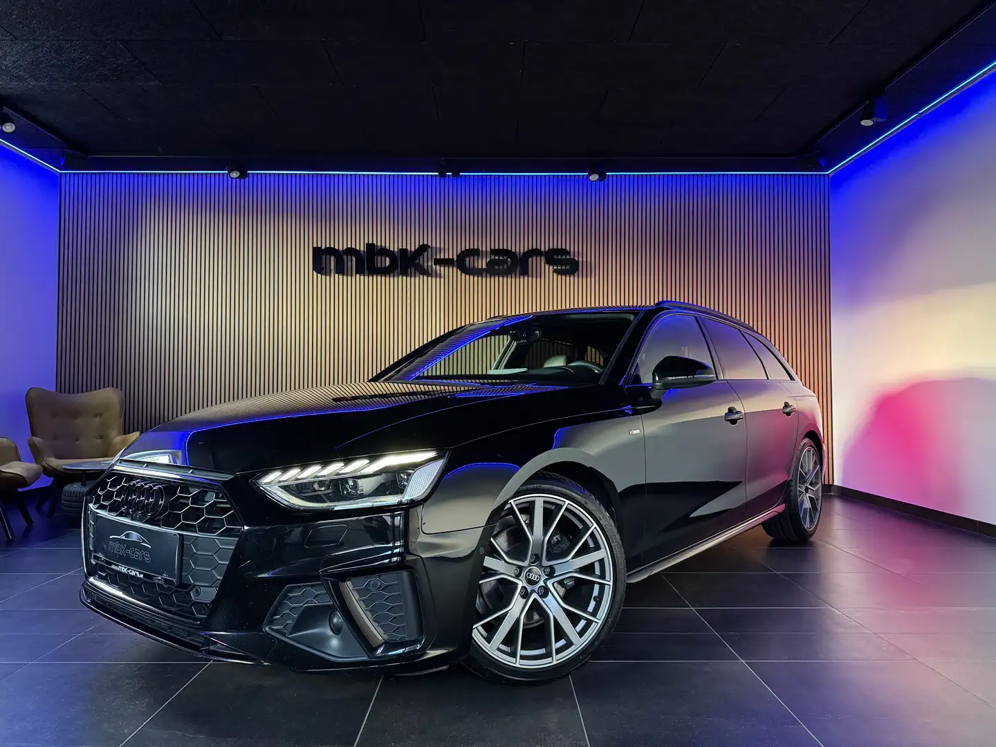 Audi A4 35 TDI S line Competition *S-Sitze, B&O, Matrix* Schwarz - 1