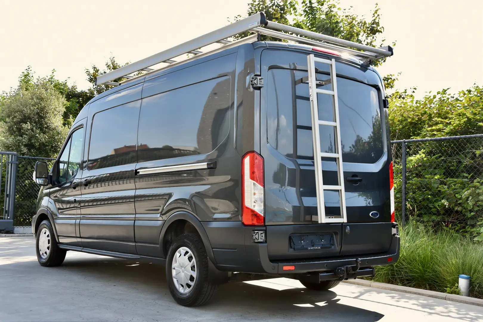 Ford Transit 2.0TDCi Lichte vracht **Camera** Dubbele Deur Grijs - 2