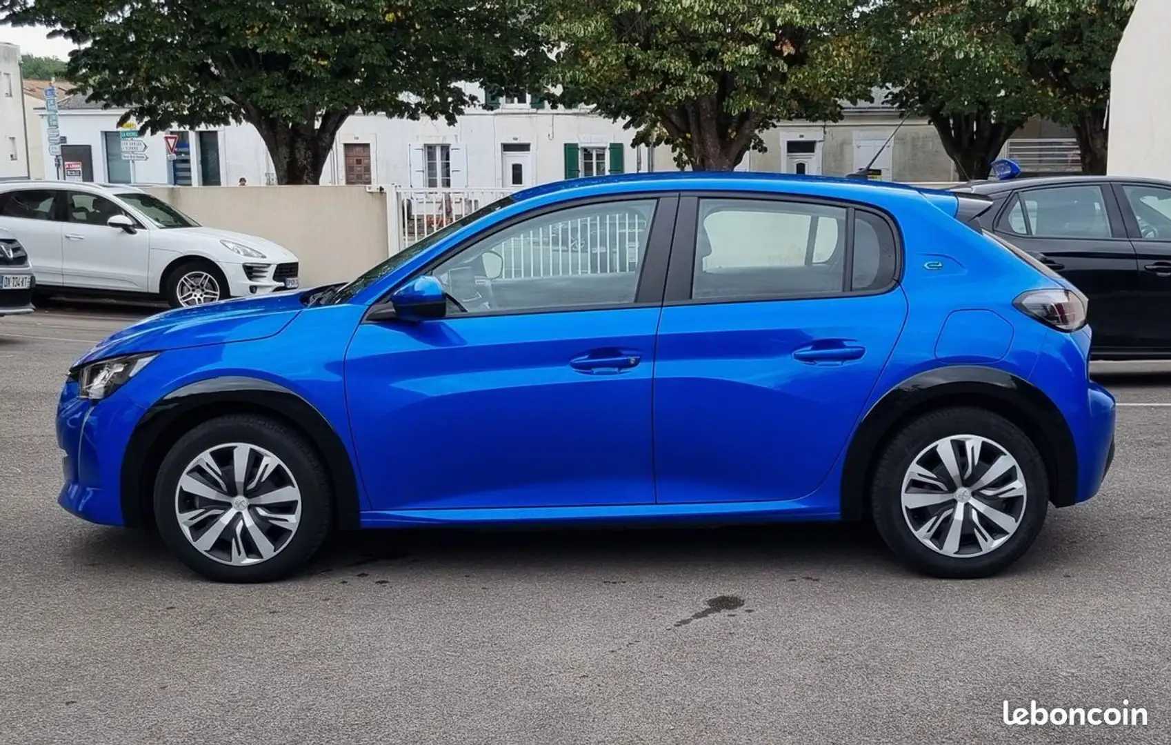 Peugeot 208 e-208 active business 136cv Bleu - 2