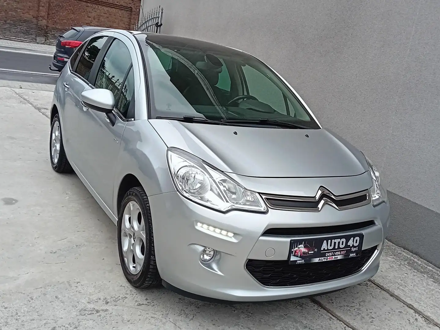 Citroen C3 Exclusive -Toit Panoramique -Caméra -Extra Full Argent - 2