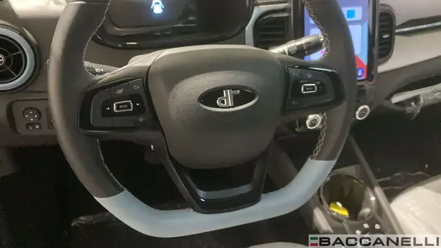 DR Automobiles DR1.0 view 14