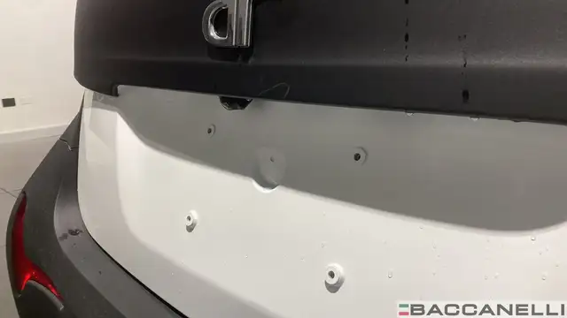 DR Automobiles DR1.0 view 7