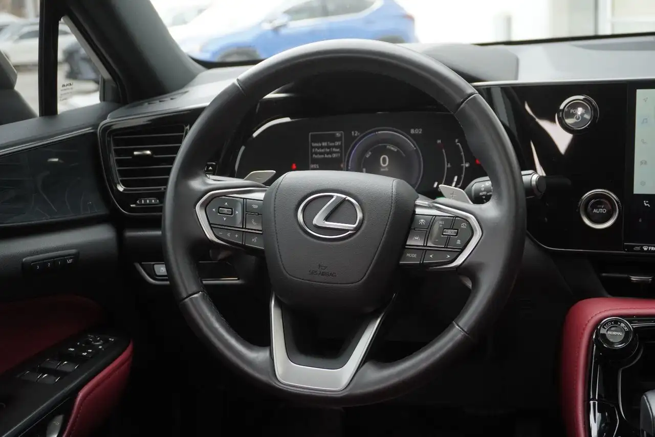 Lexus NX снимка Lexus NX