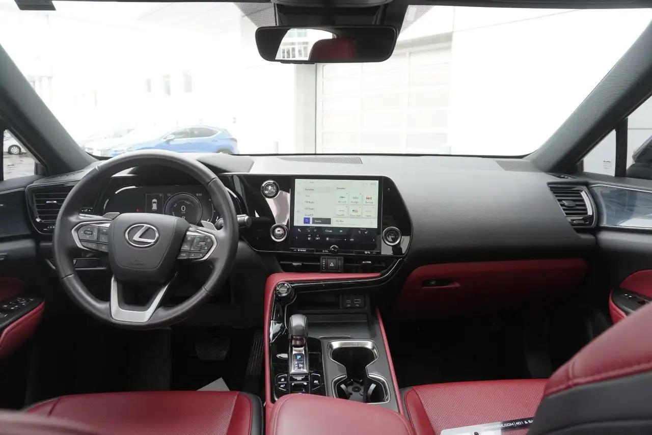 Lexus NX снимка Lexus NX