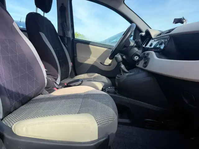 Fiat Panda view 14