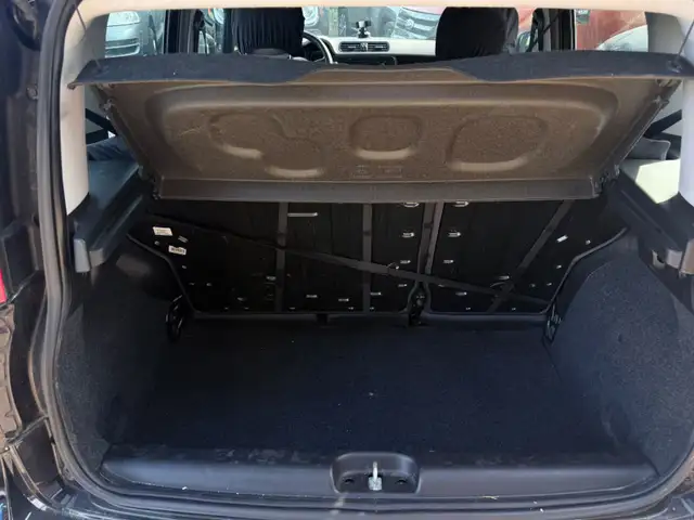 Fiat Panda view 11