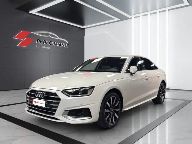 Audi A4 A4 30 2.0 tdi mhev Business Advanced 136cv s-tronic