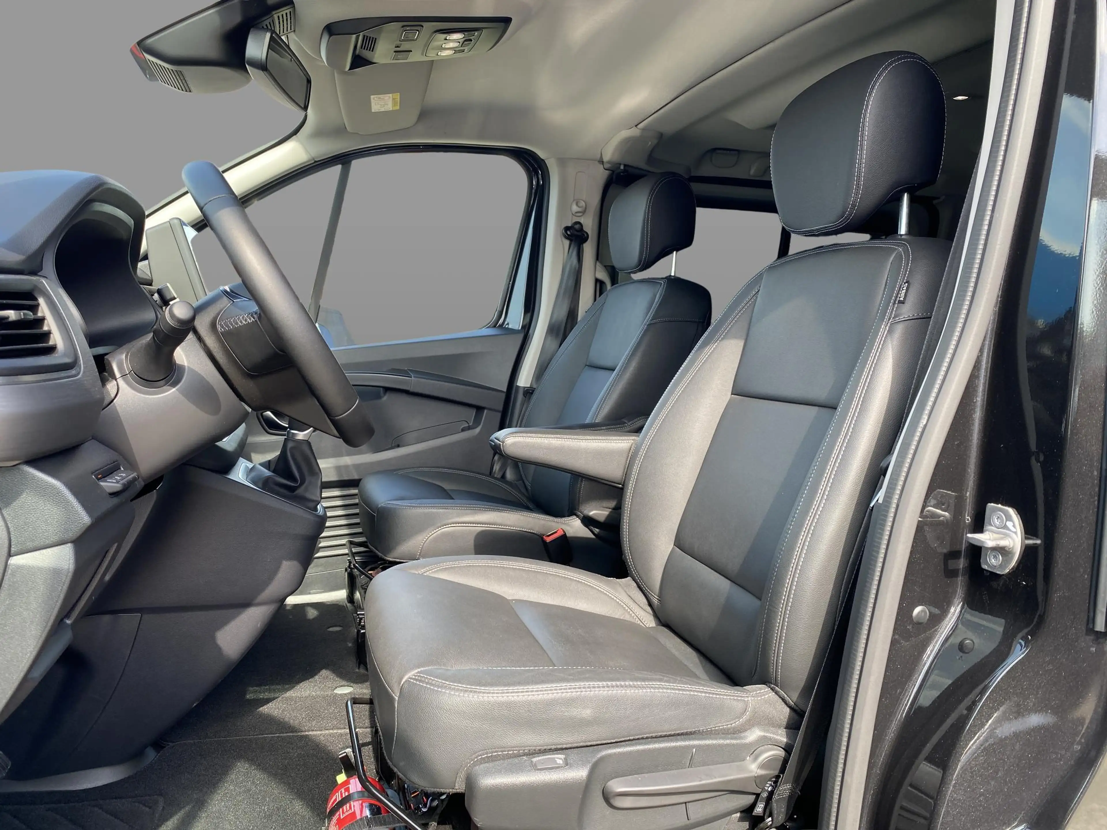 Renault Trafic Grand SpaceClass Blue dCi 170 EDC — photo 13