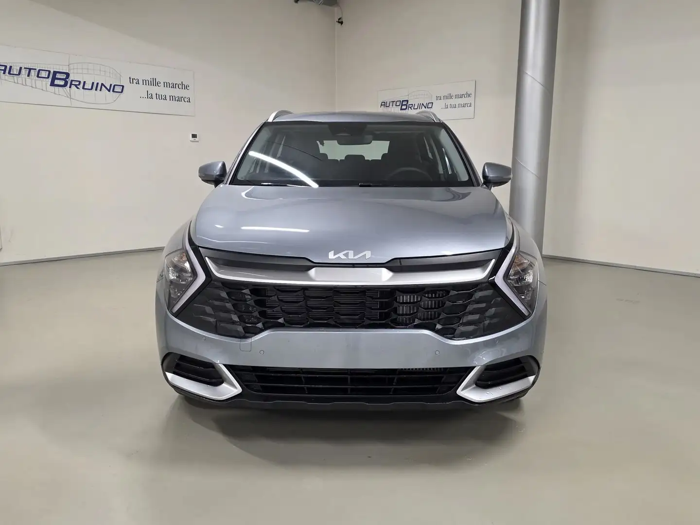 Kia Sportage Sportage 1.6 TGDi GPL Business Grau - 2