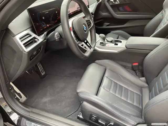 BMW M2 view 10