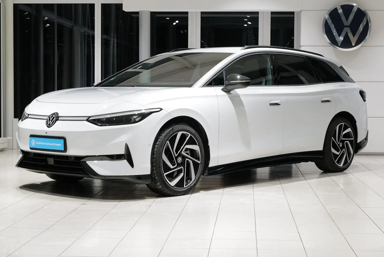 Volkswagen ID.7 Tourer Pro S DCC AHK HKardon Sitzklima 360° ACC Weiß - 2