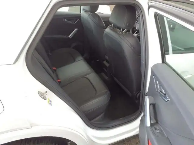 Audi Q2 view 6