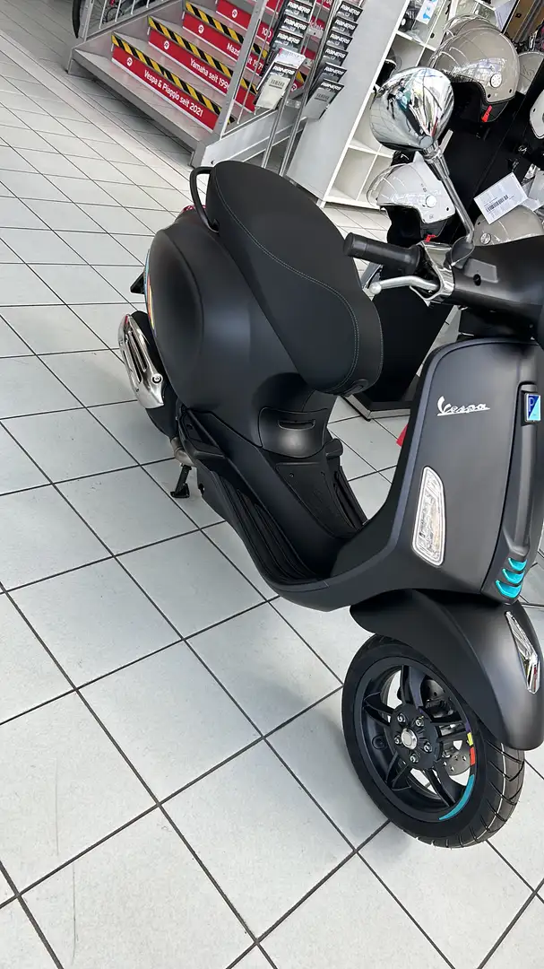 Vespa Primavera S 50 Czarny - 1