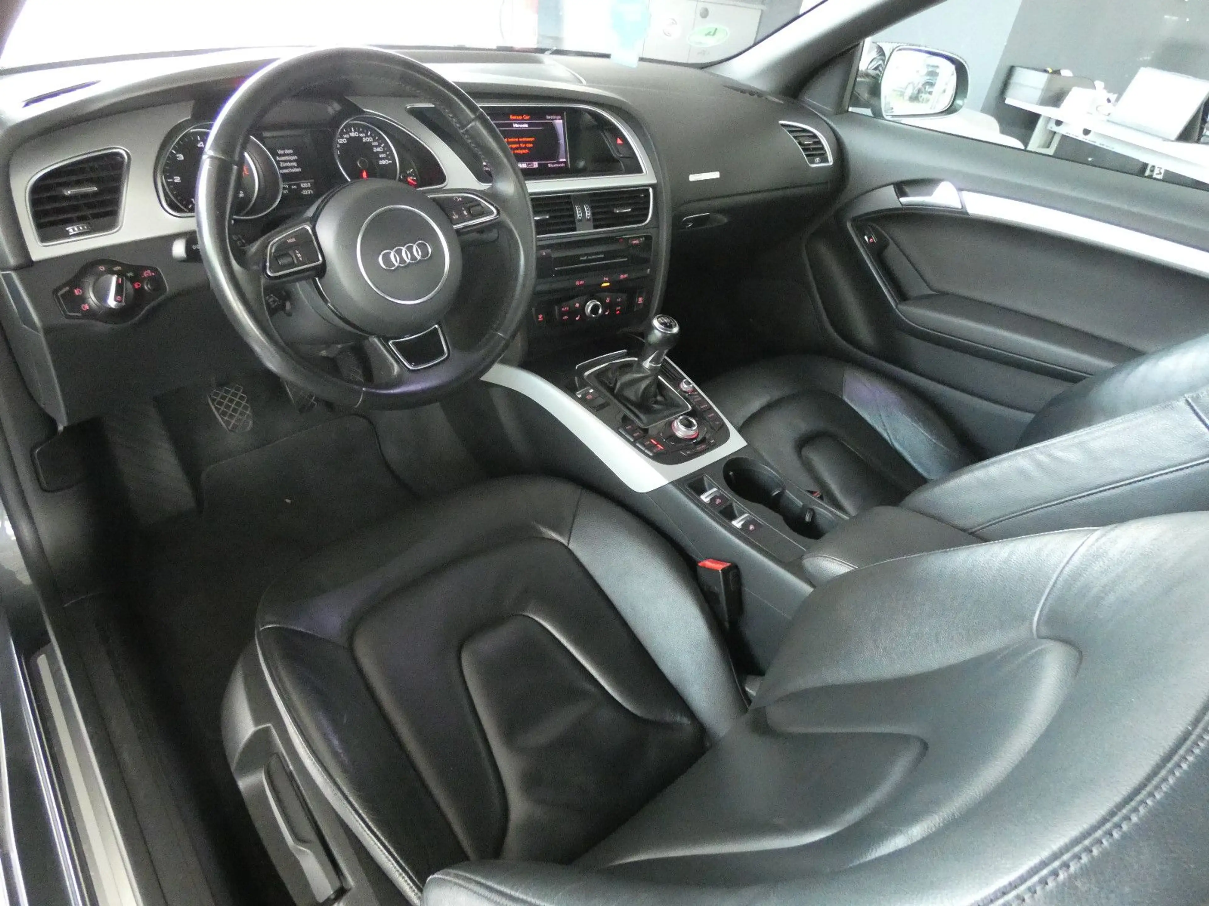 Audi A5 Cabriolet 2.0 TDI — photo 9