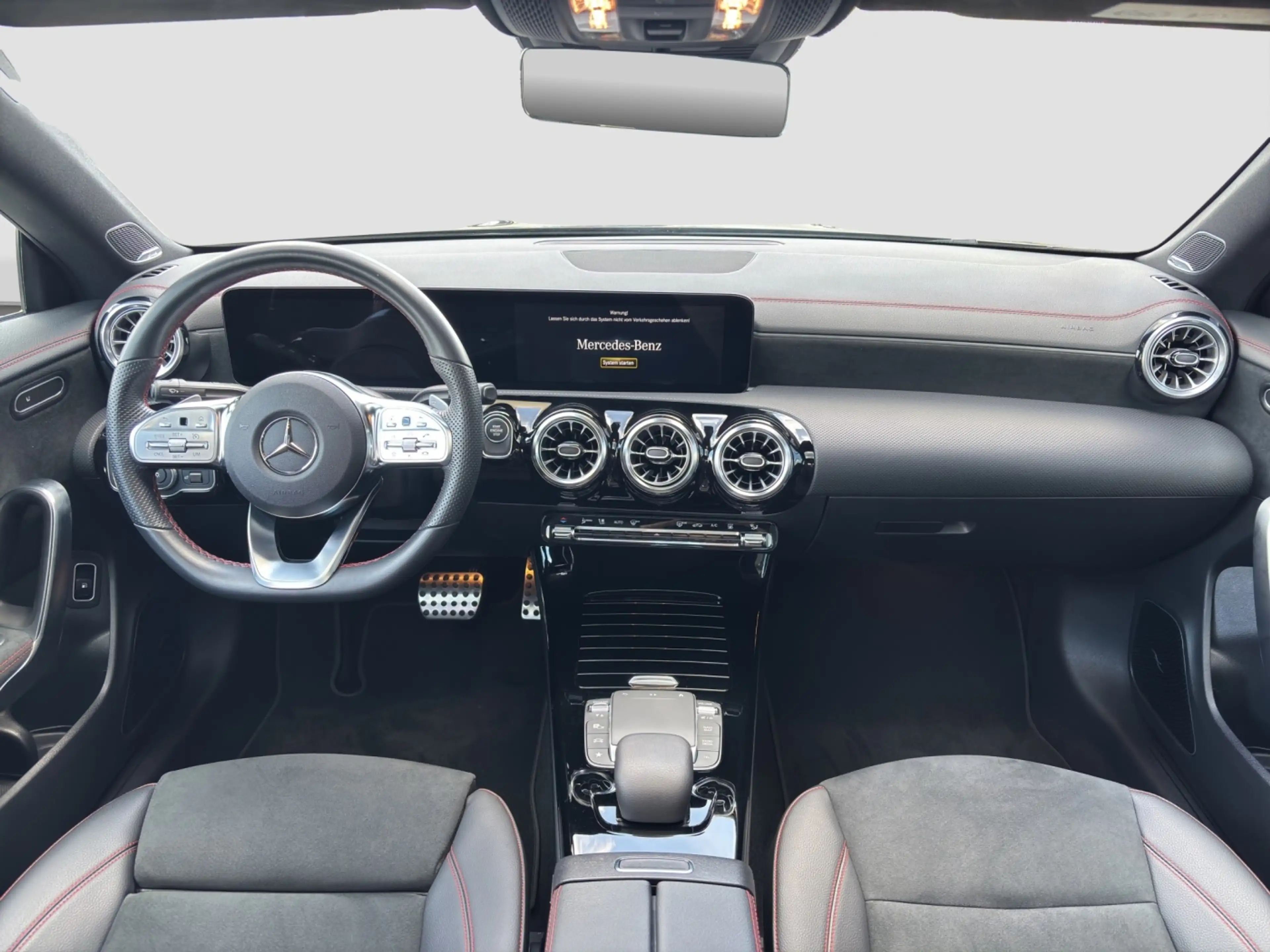 Mercedes-Benz CLA 250 e *AMG*Multibeam*Panorama*Night*Kam*19"* — photo 9