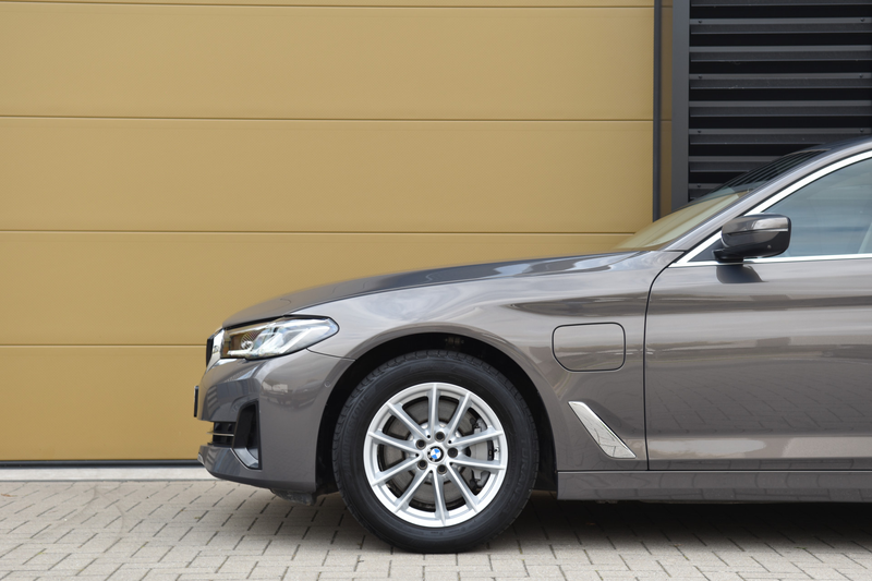 BMW 530 5-serie 530e High Executive * Comfortstoelen * Gla — photo 7