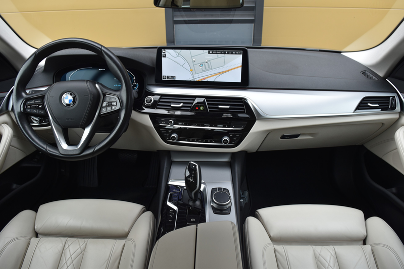 BMW 530 5-serie 530e High Executive * Comfortstoelen * Gla — photo 3