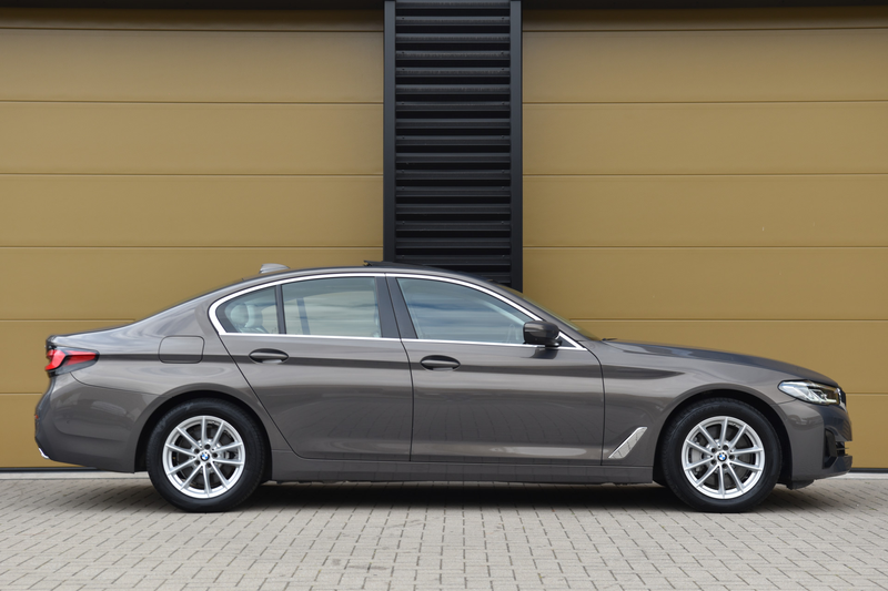 BMW 530 5-serie 530e High Executive * Comfortstoelen * Gla — photo 4