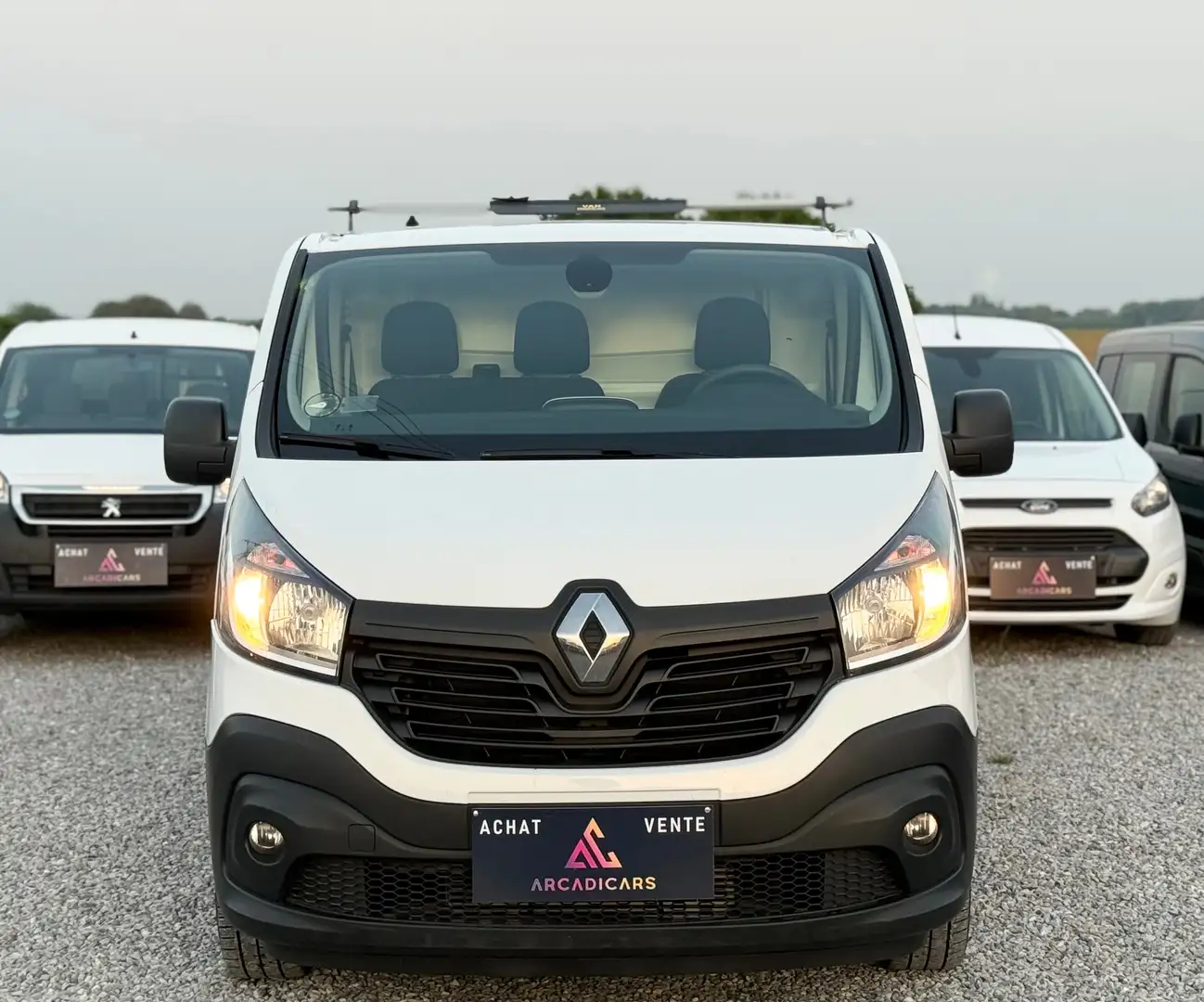 Renault Trafic 1.6dci Long chassis - 3 places - Air co - Camera Wit - 2