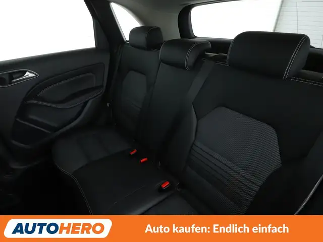 Mercedes-Benz B-Class view 14