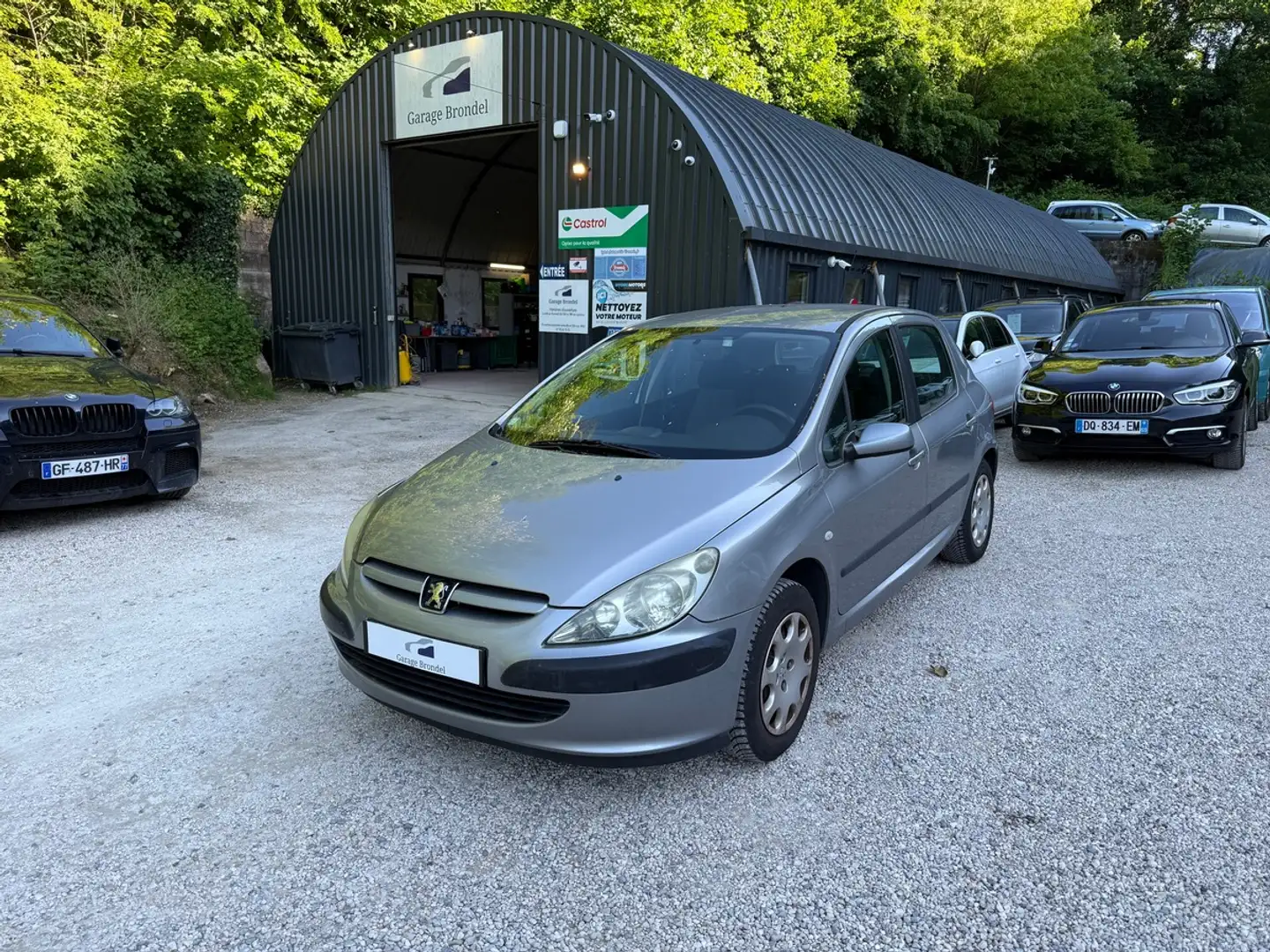 Peugeot 307 1.6i 110cv X Line 2e main Gris - 1