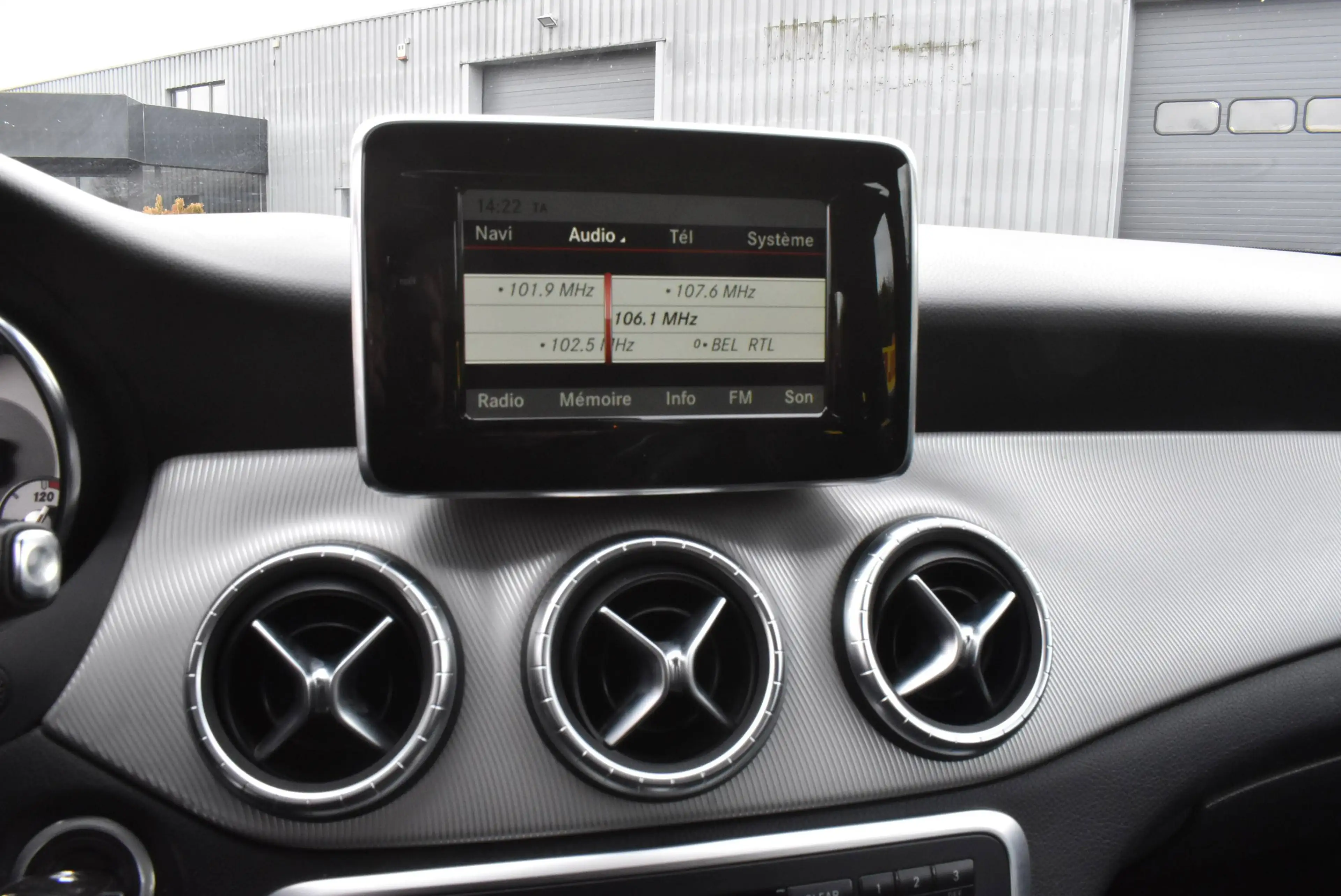 Mercedes-Benz CLA 220 CDI Autom Pack Sport Xénon ***12M GARANTIE*** — photo 11