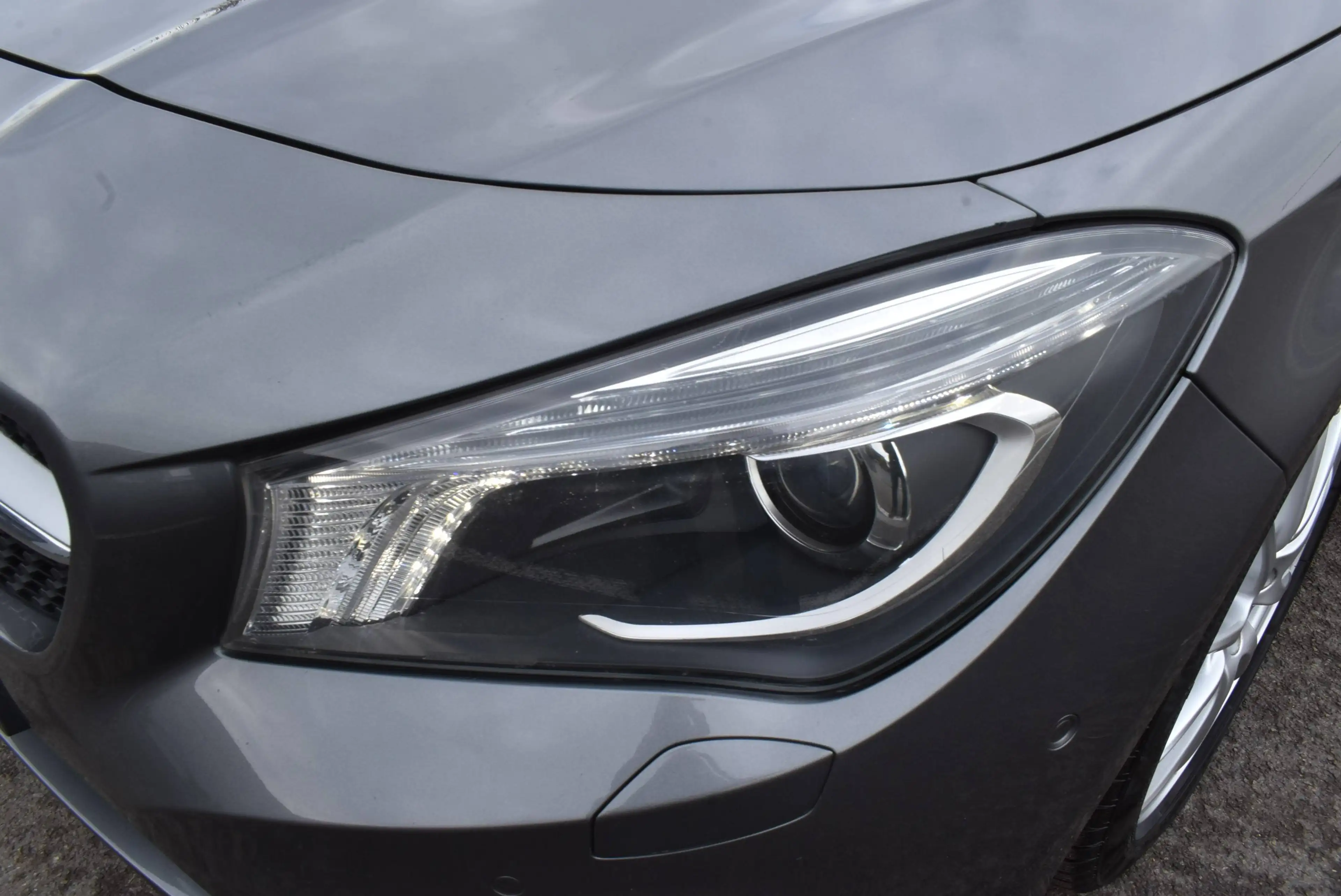 Mercedes-Benz CLA 220 CDI Autom Pack Sport Xénon ***12M GARANTIE*** — photo 3
