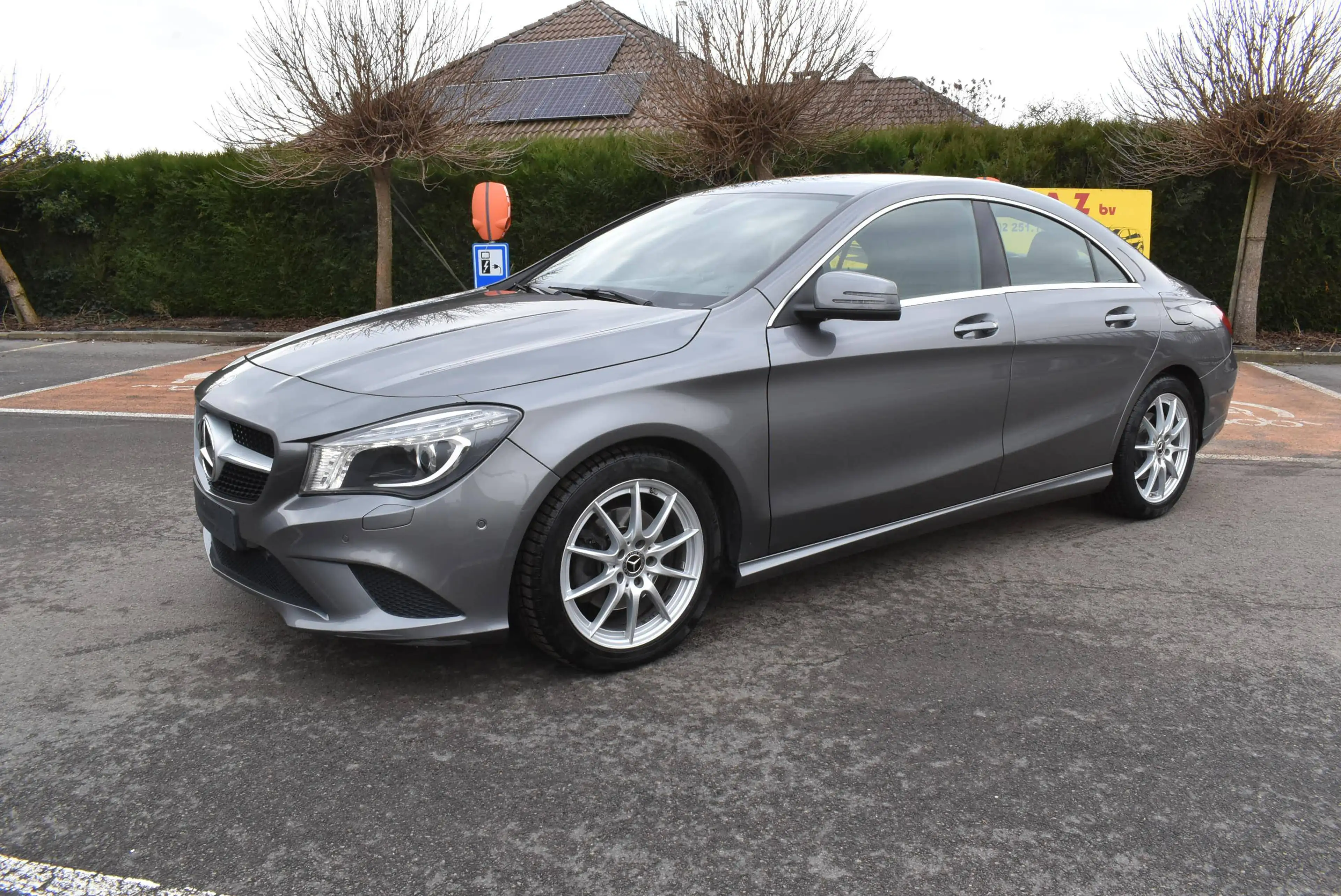 Mercedes-Benz CLA 220 CDI Autom Pack Sport Xénon ***12M GARANTIE*** — photo 2