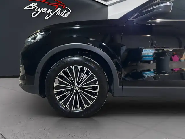 Volkswagen Tiguan view 15
