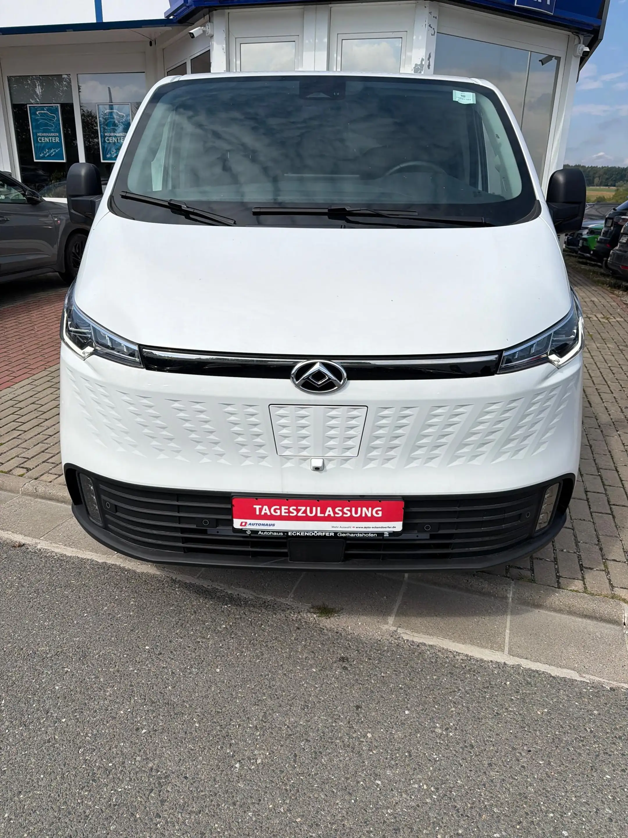 Maxus eDeliver 7 L2H1 88kWh — photo 2