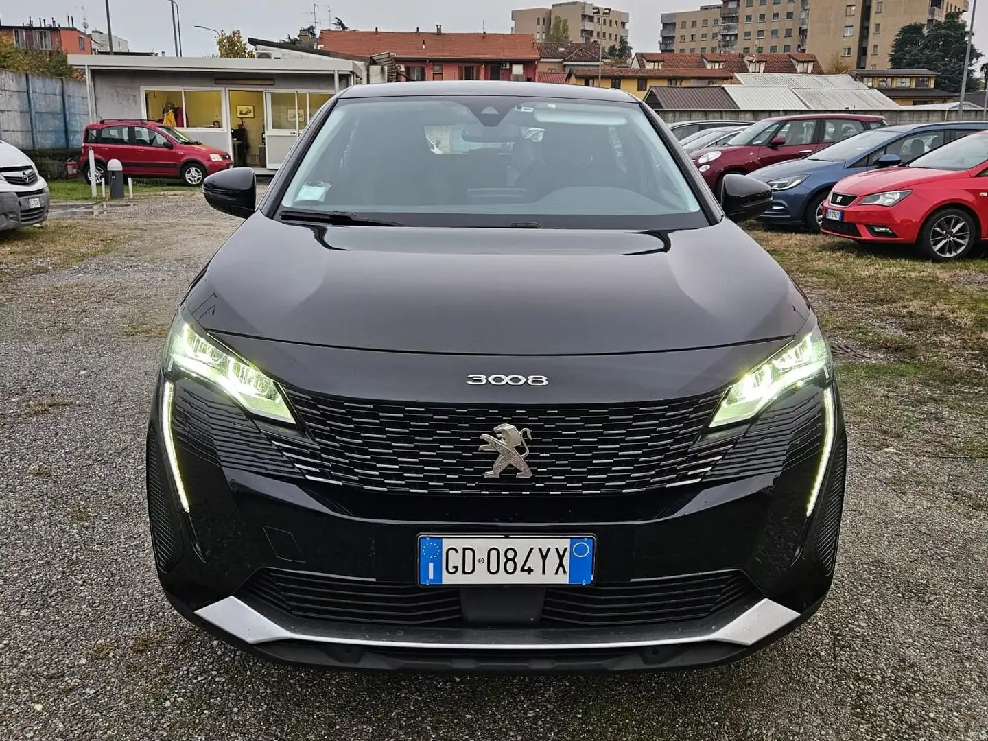 Peugeot 3008 II 1.2 puretech Active Pack 130CV Negro - 1