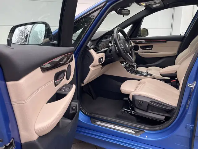 BMW 220 M Sport LED+KEYLESS+LEDER+NAVI