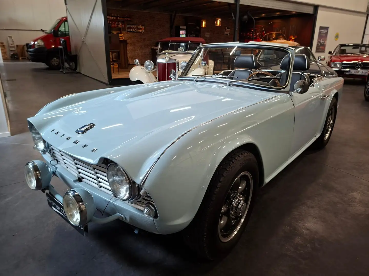 Triumph TR4 Blau - 1