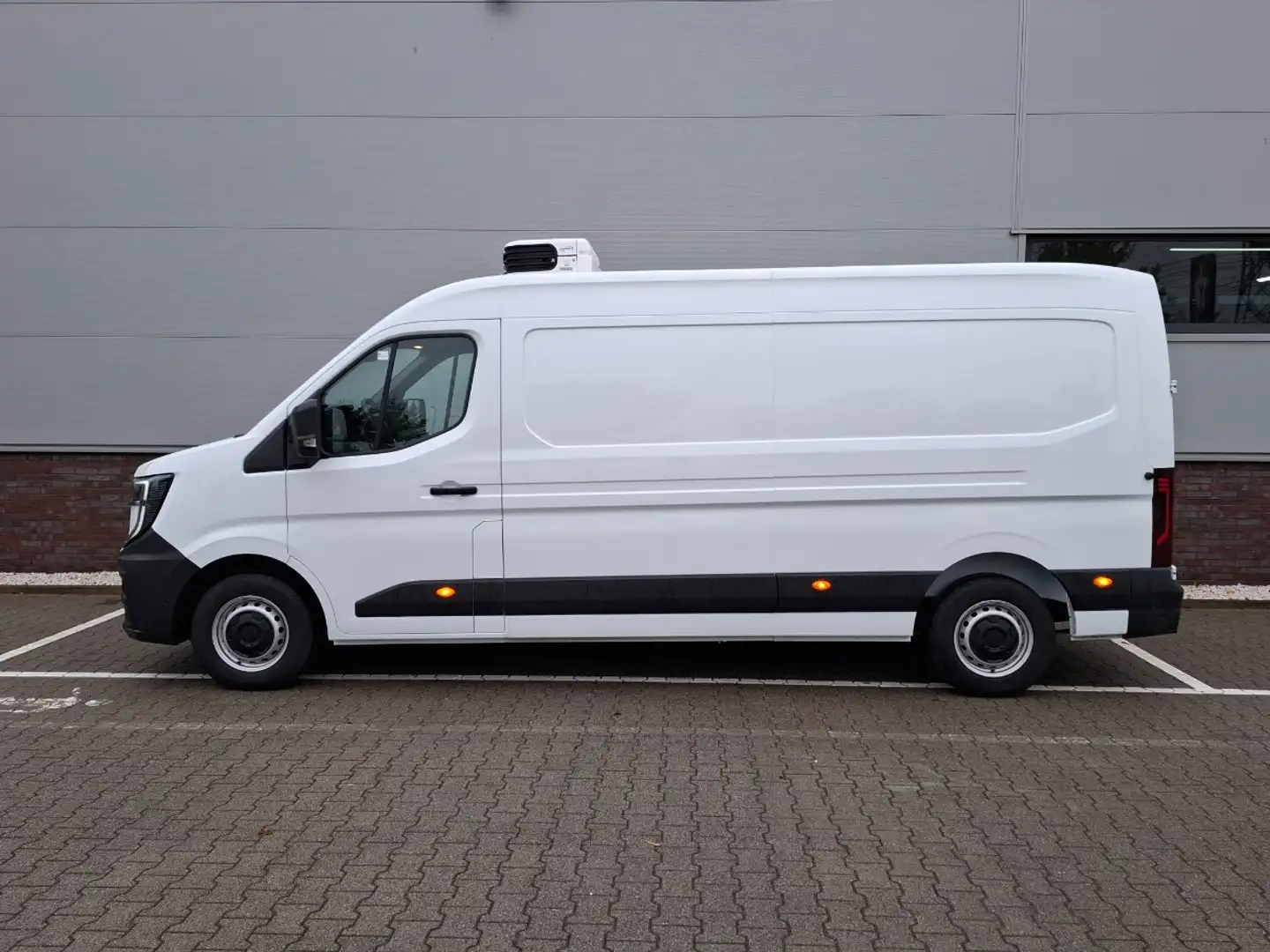 Renault Master T35 2.0 dCi 170Pk L3H2 Extra Koelwagen Airco | Cru Bianco - 2