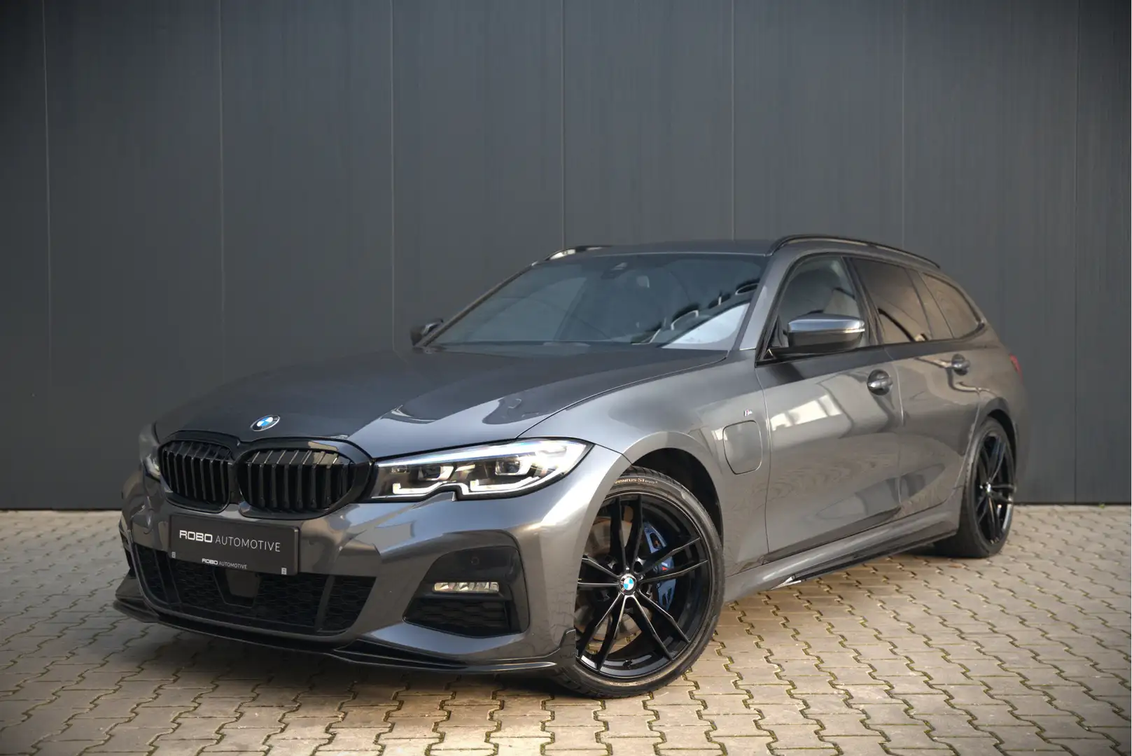BMW 330 3-serie Touring 330e High Executive M Sport | M Pe Gris - 1