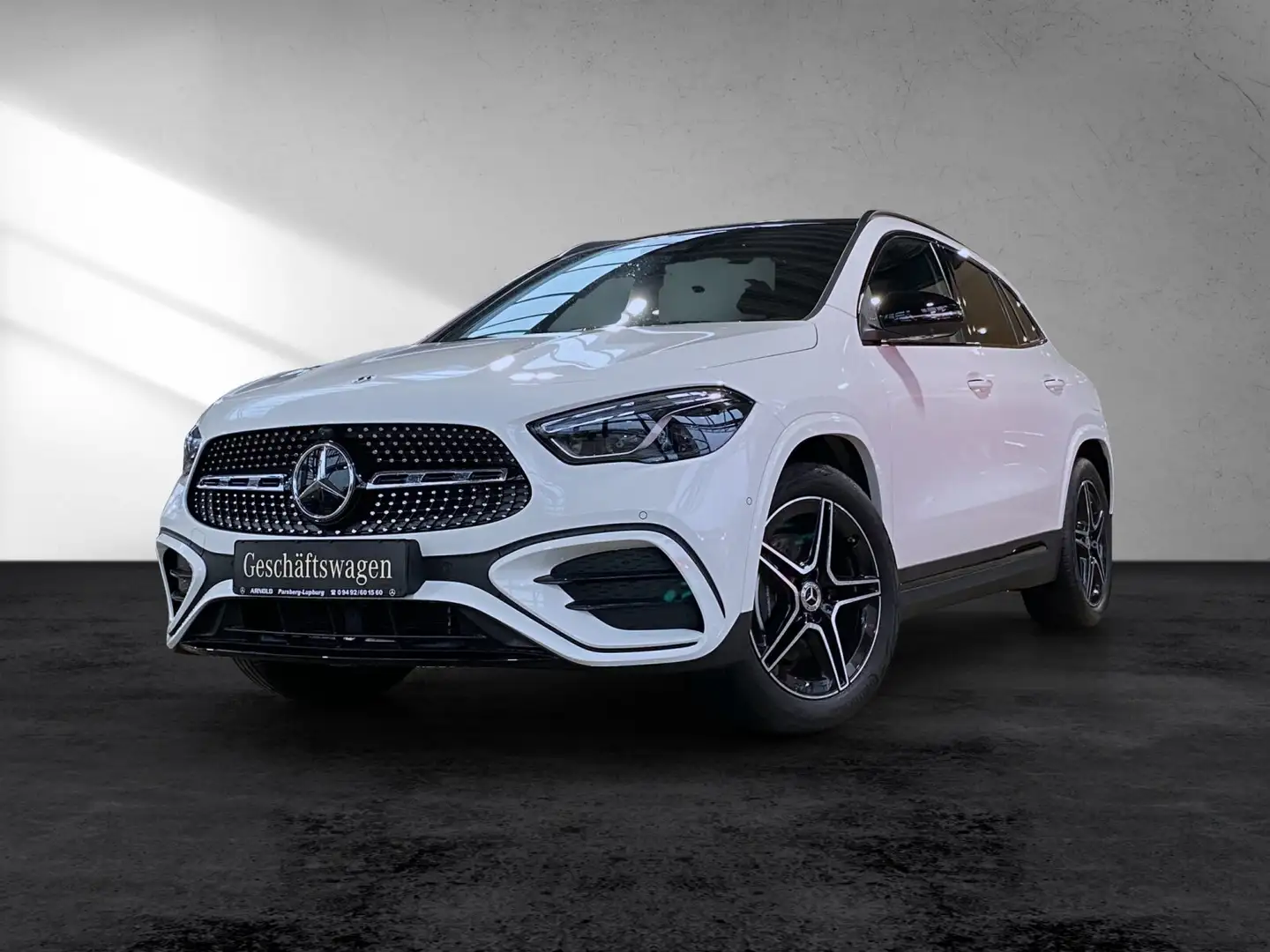 Mercedes-Benz GLA 200 GLA 200 AMG Line Distr AHK 360° Pano el-Klappe Weiß - 2