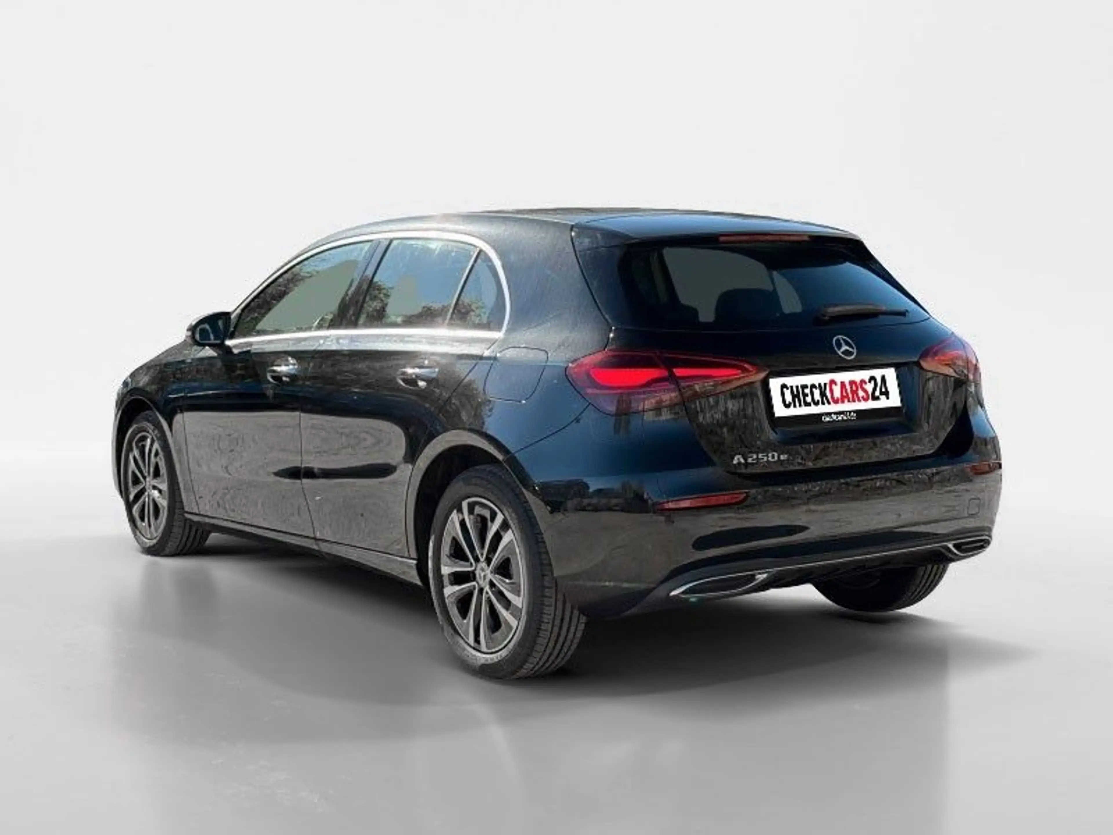 Mercedes-Benz A 250 A A 250 e — photo 10