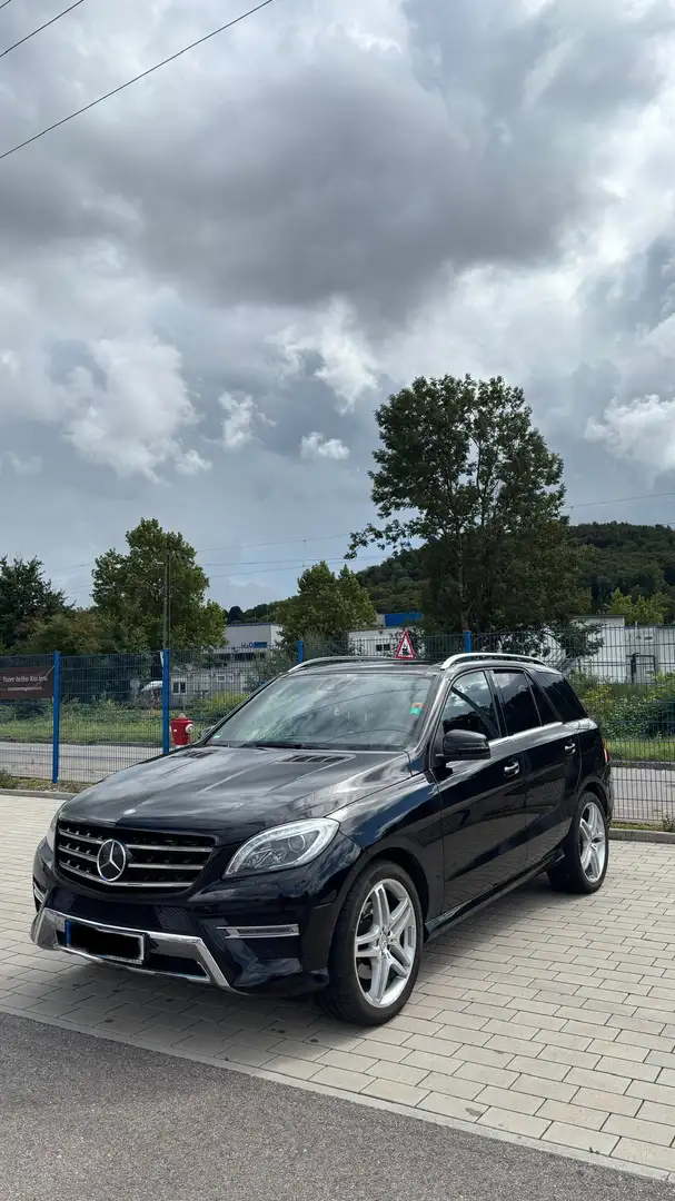 Mercedes-Benz ML 350 ML 350 CDI BlueTec Edition 1 Schwarz - 1
