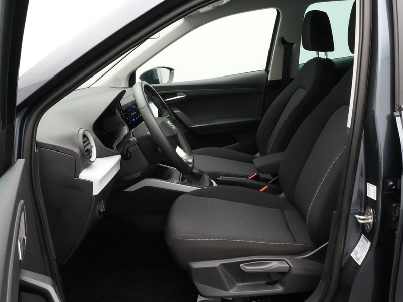 SEAT Arona Style KEYLESS PDC NAVI ACC KAM VIRT SHZ — photo 11