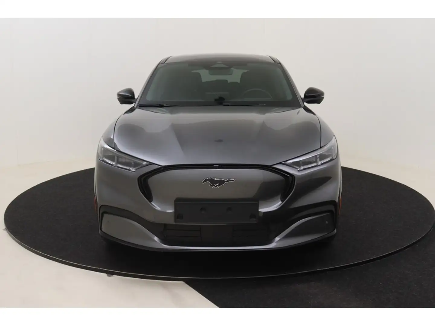 Ford Mustang Mach-E Premium 98 kWh Extended range Gris - 2