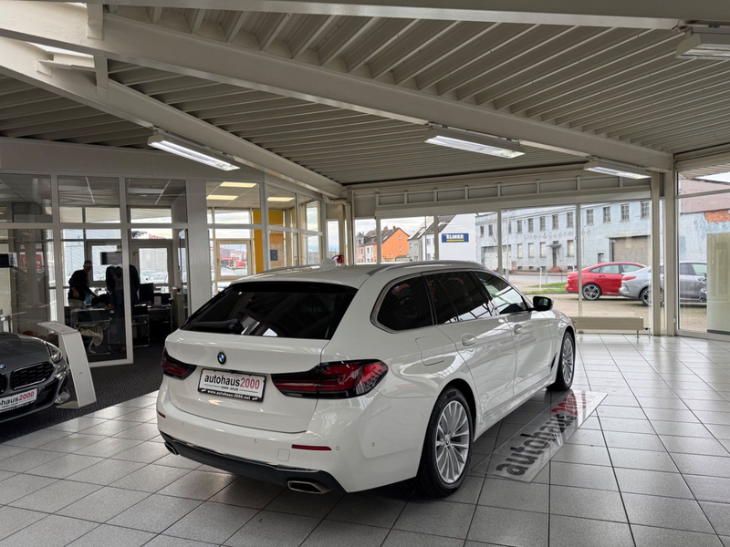 BMW 520 d xDrive Luxury Line AUT./LED/CAM/H&K/MASSAGE — photo 3