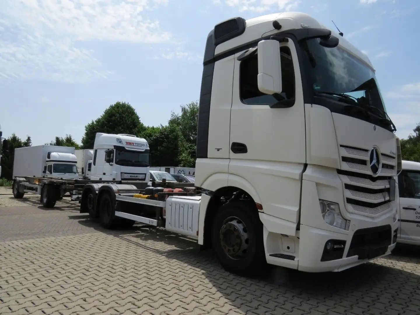 Mercedes-Benz Actros 2542 L StreamSpace BDF ULBW ADR+Anhänger Weiß - 1