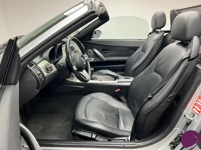 BMW Z4 view 7