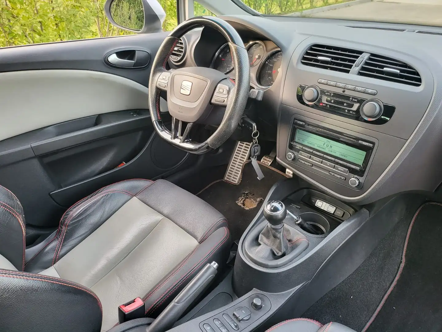 SEAT Leon 1.6 CRTDi Ecosport 👉168.036KM👈CUIR🐮AIRCO Wit - 2