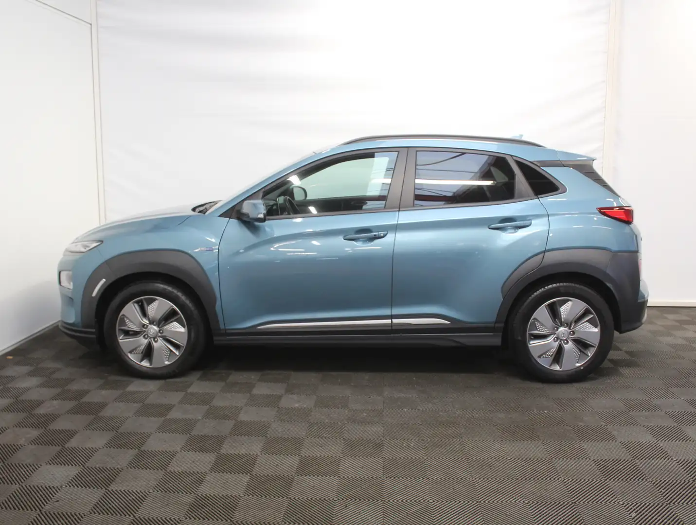 Hyundai KONA EV Fashion 64 kWh CLIMATE | CAMERA | DAB | CARPLAY Blu/Azzurro - 2