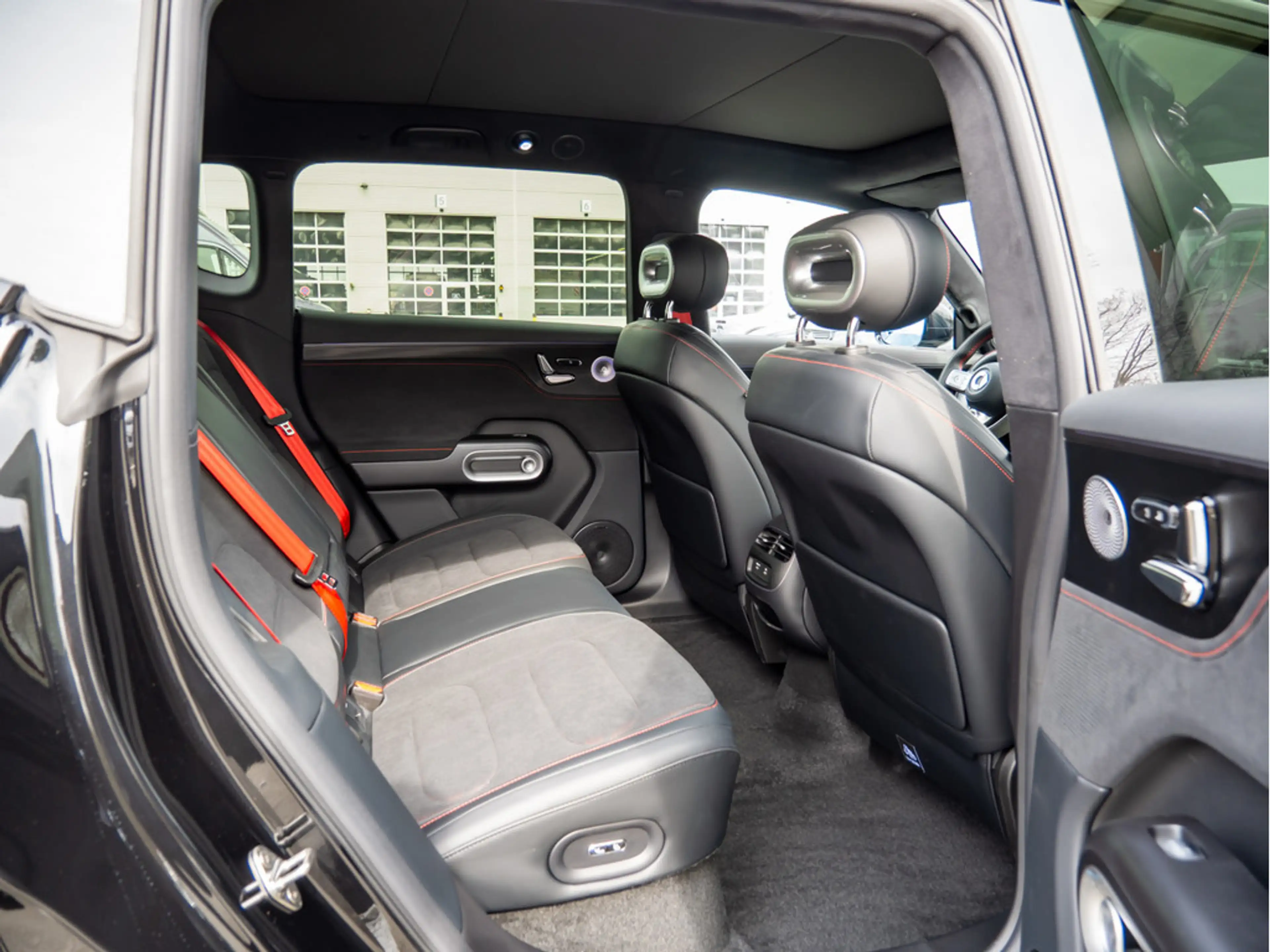 smart #5 BRABUS Senheiser-Soundsystem/CyberSparksLE — photo 8
