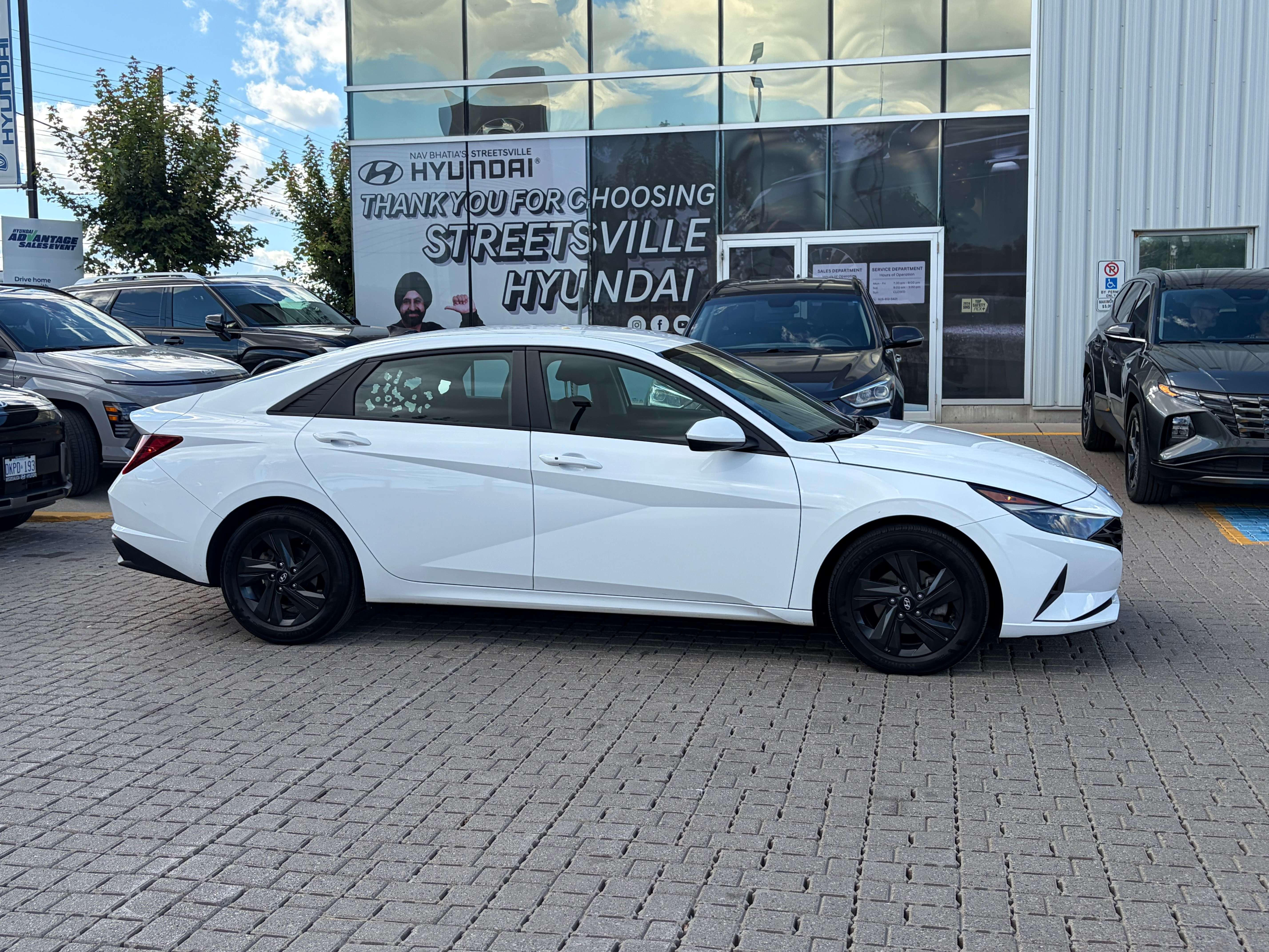2023 Hyundai Elantra Preferred IVT — снимка 1