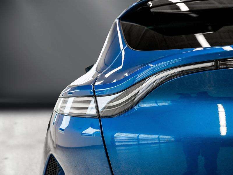 2023 Aston Martin DBX 4,000 cc 8 cyl thumb 16