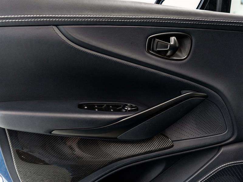 2023 Aston Martin DBX 4,000 cc 8 cyl thumb 39